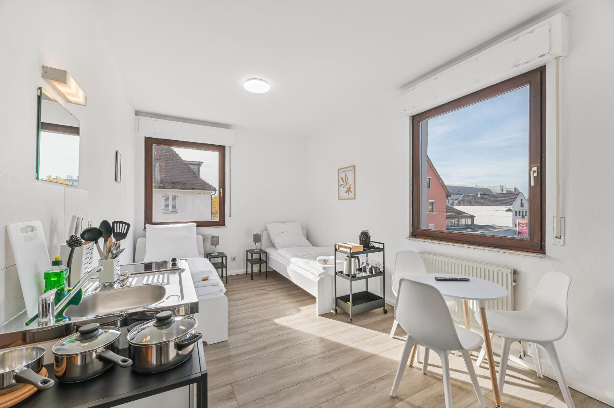 Home2Stay Apartmenthaus Heilbronn City Kitchen Parking Highspeed Wifi Washroom Екстер'єр фото